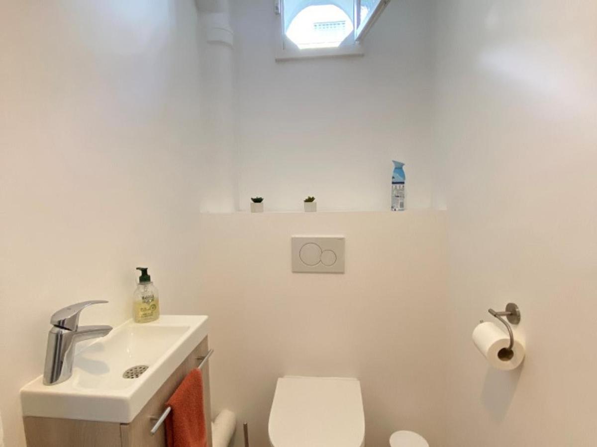 Charmant T3 Renove En Centre-Ville D'Annecy Avec Balcon, Ascenseur Et Parking Prive - Fr-1-432-83 Экстерьер фото